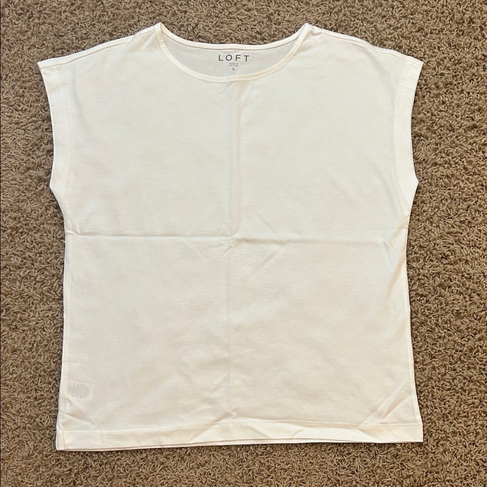 NWOT Loft cap sleeve tee